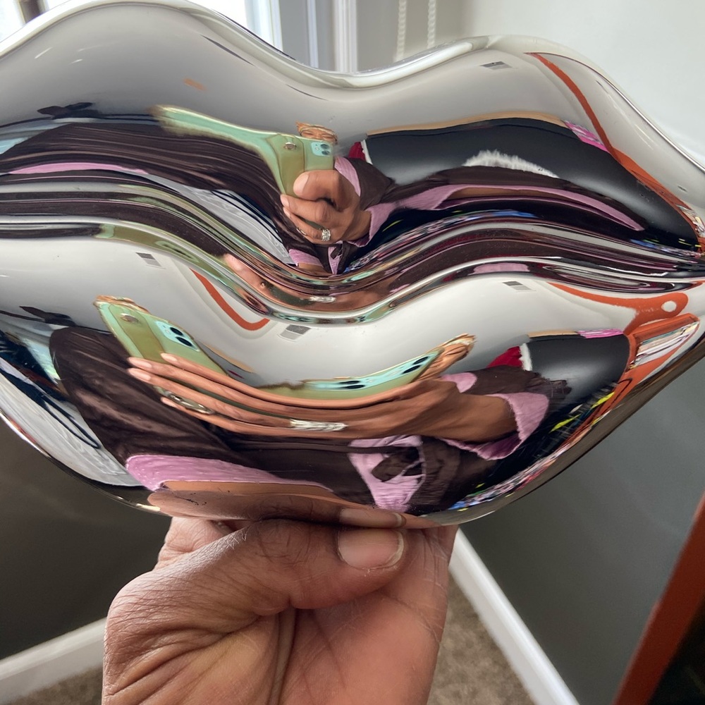 Mirror effect “Lips” clutch bag